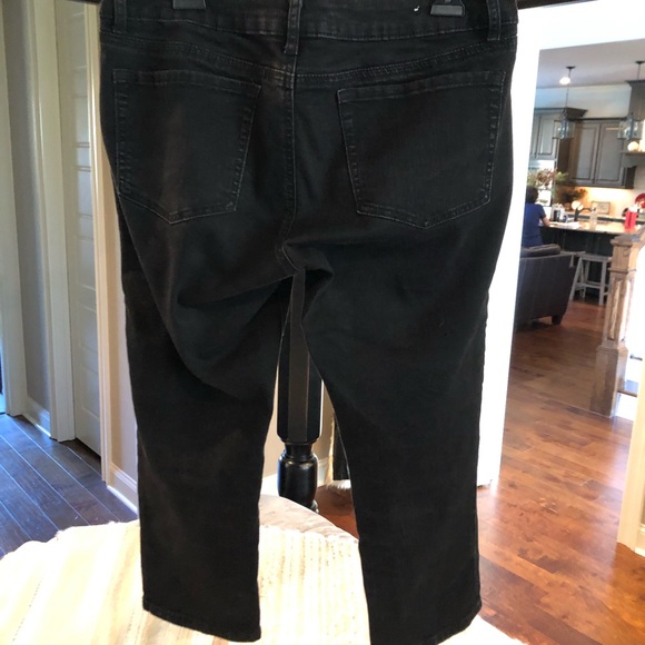 Black Capri jeans - Picture 3 of 5